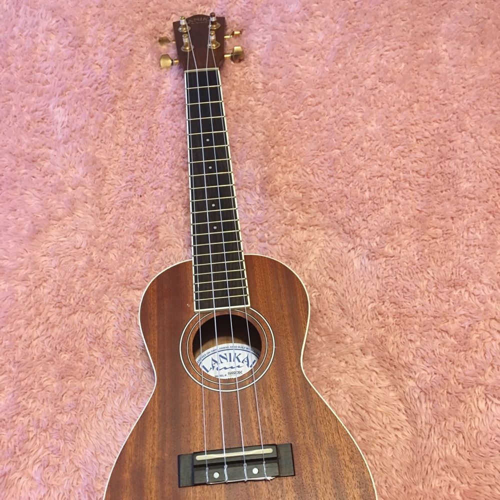 Ukelele - Picture 3 of 6